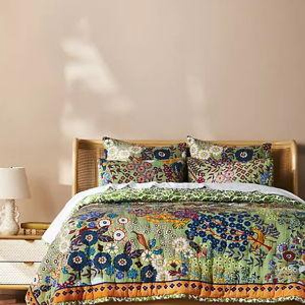 Jardin Folk Printed Textured Cotton Quilt Collection