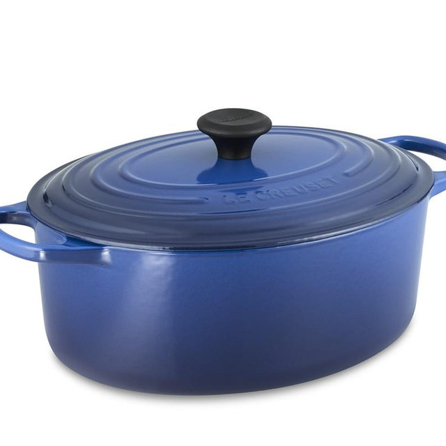 Le Creuset Signature Oval Dutch Oven, 6 3/4-Qt., Lapis