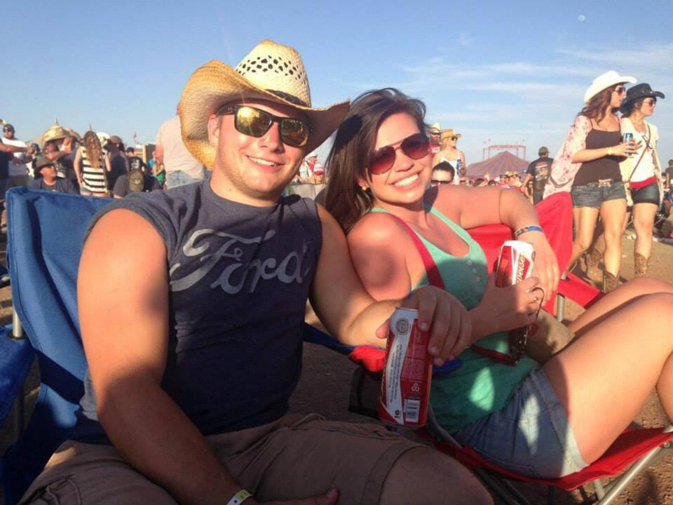 Country Thunder April 2014