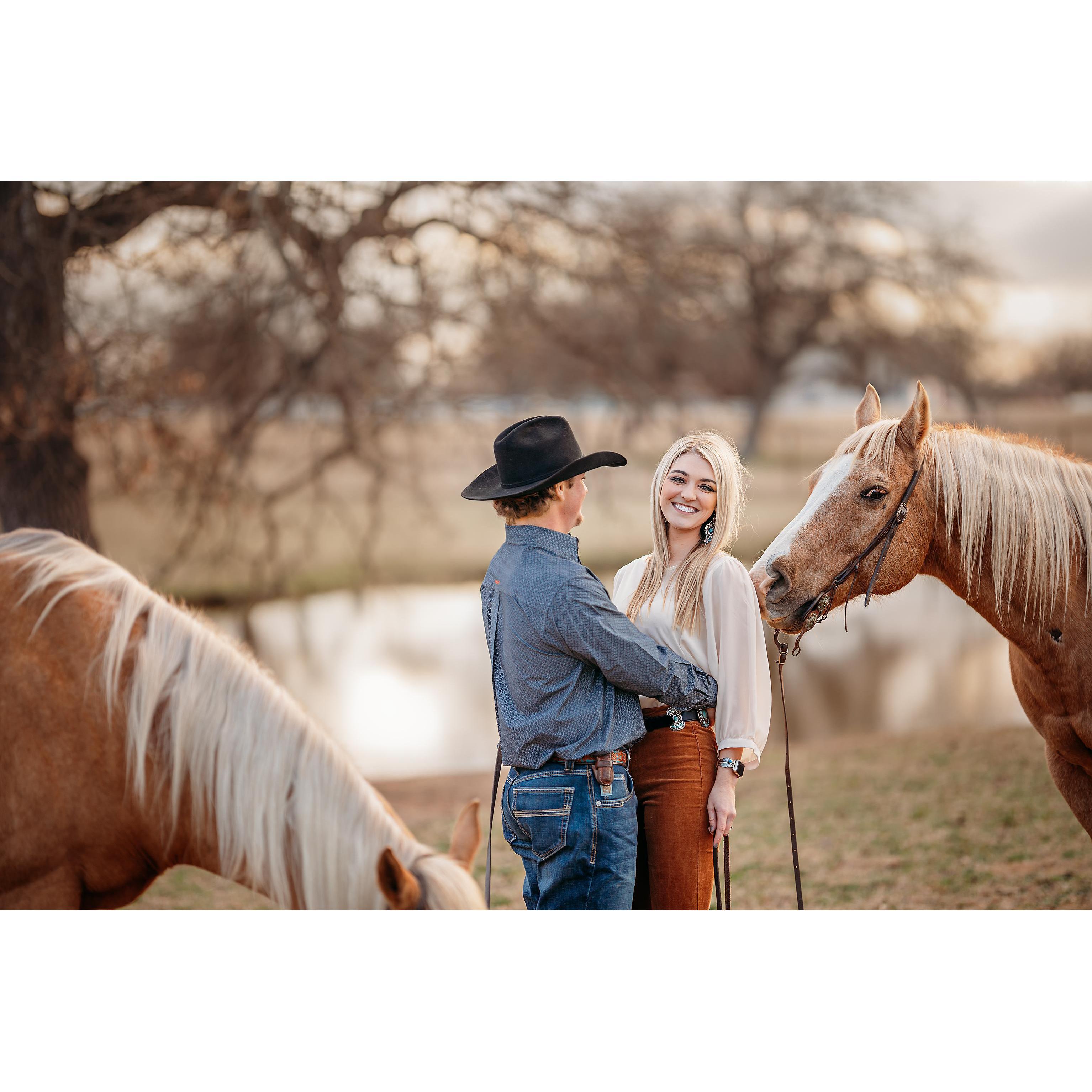 Engagement pictures!!