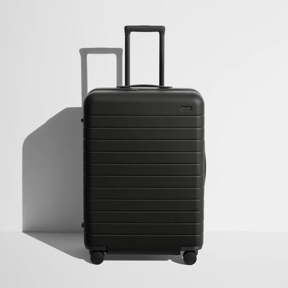 The Medium Suitcase | Black