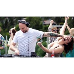 Add music to the dj's playlist