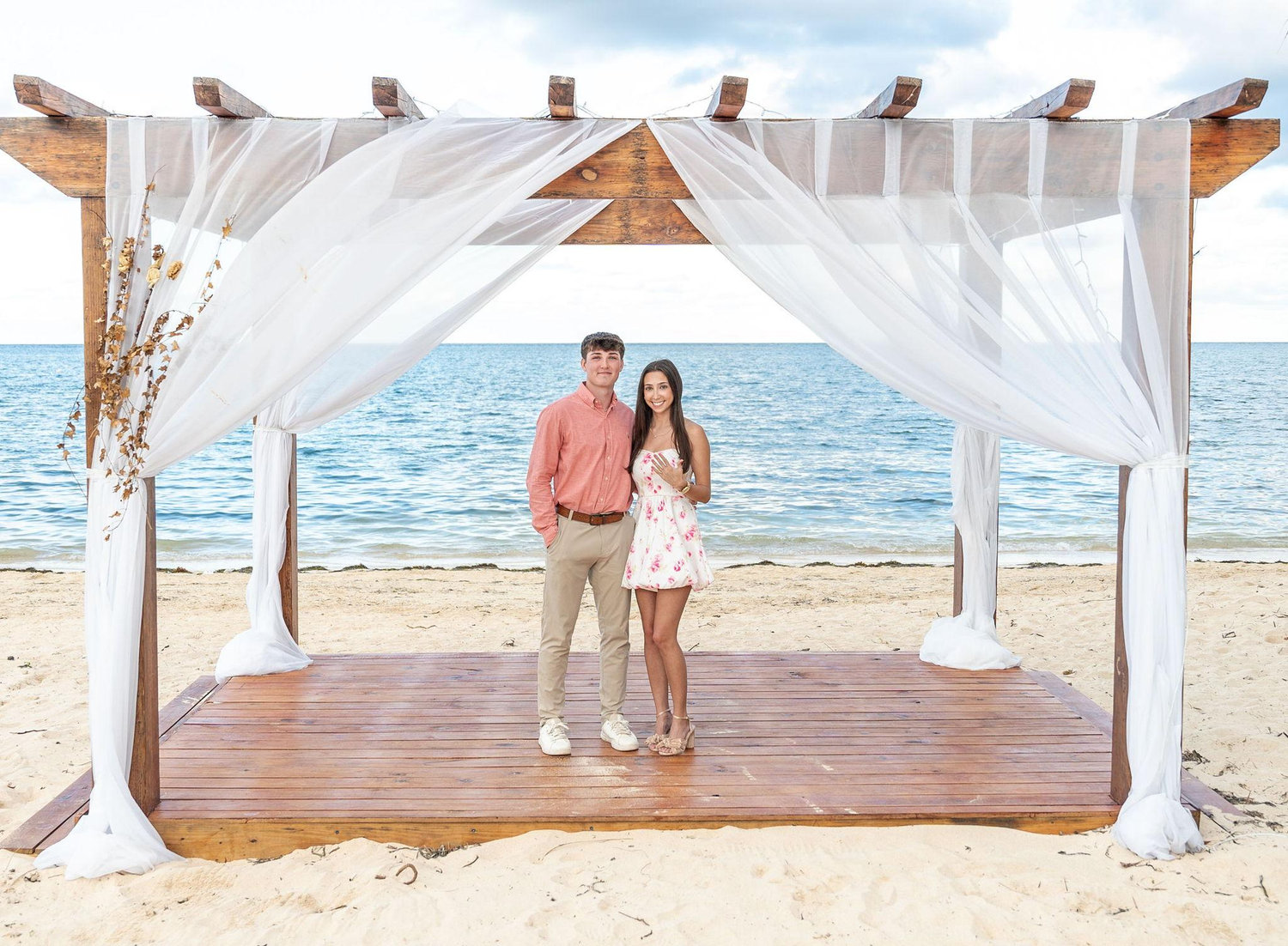 The Wedding Website of Heidi Murray and Dylan Wagner