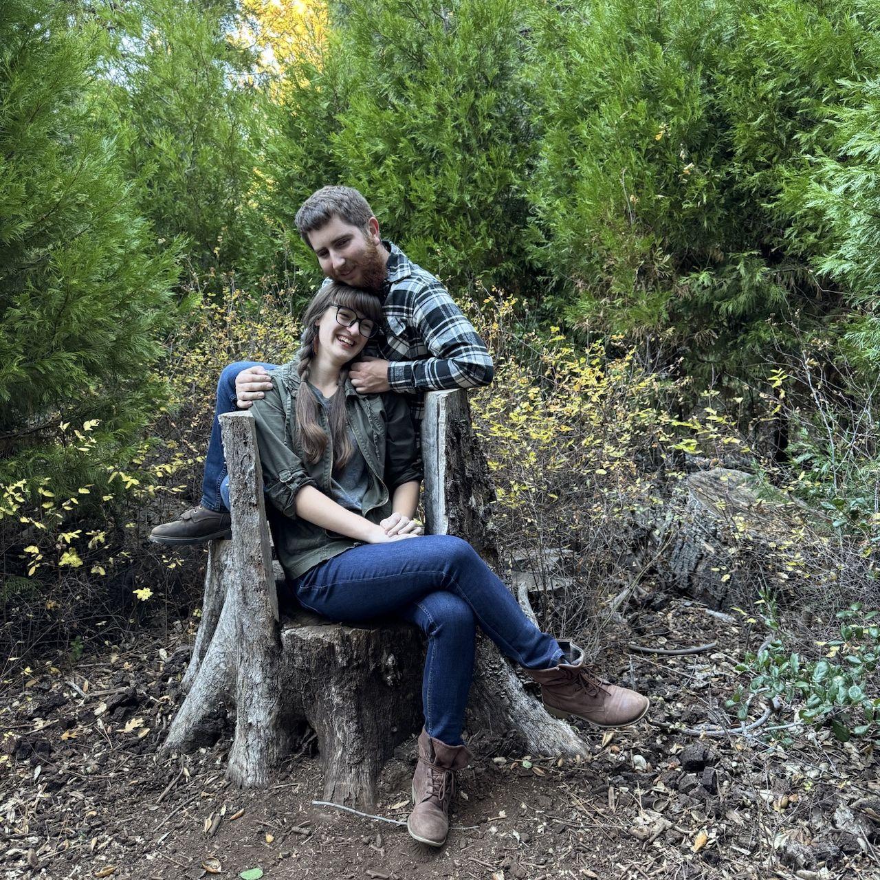 Week 1 (?) of dating, went on a hike with family and found a cool stump!