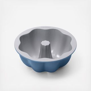 Fluted Ceramic Non-Stick Cake Pan
