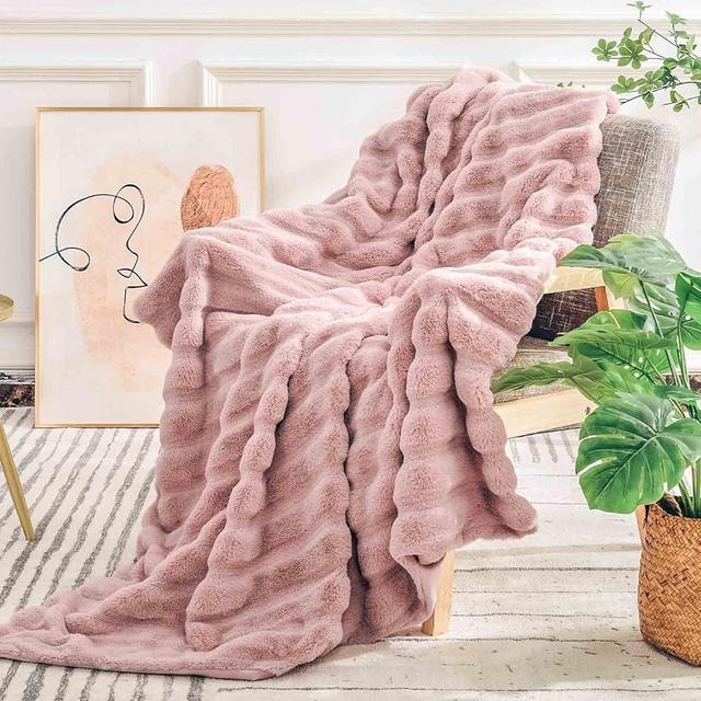 NEXHOME PRO Faux Fur Throw Blanket Pink, Luxury Soft Decorative Cozy Plush Long Shaggy Fluffy Blanket for Sofa Couch Bed Living Room, Reversible Puffy Thick Warm Blanket for Winter, 50"X60"