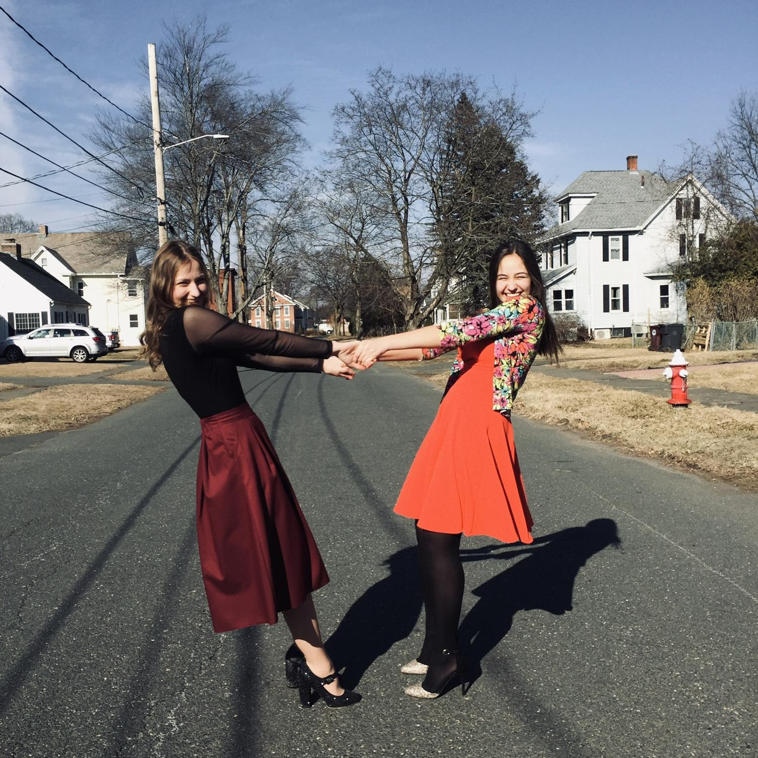 Vika & Viola have been best friends since 6th grade!