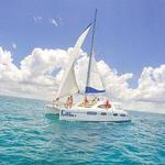 Isla Mujeres - Yacht/Snorkle Tour