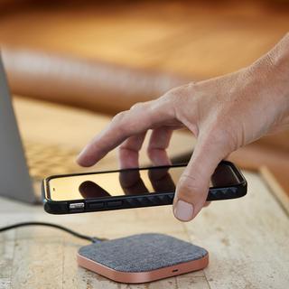 Qi Wireless Fast Charge Pad