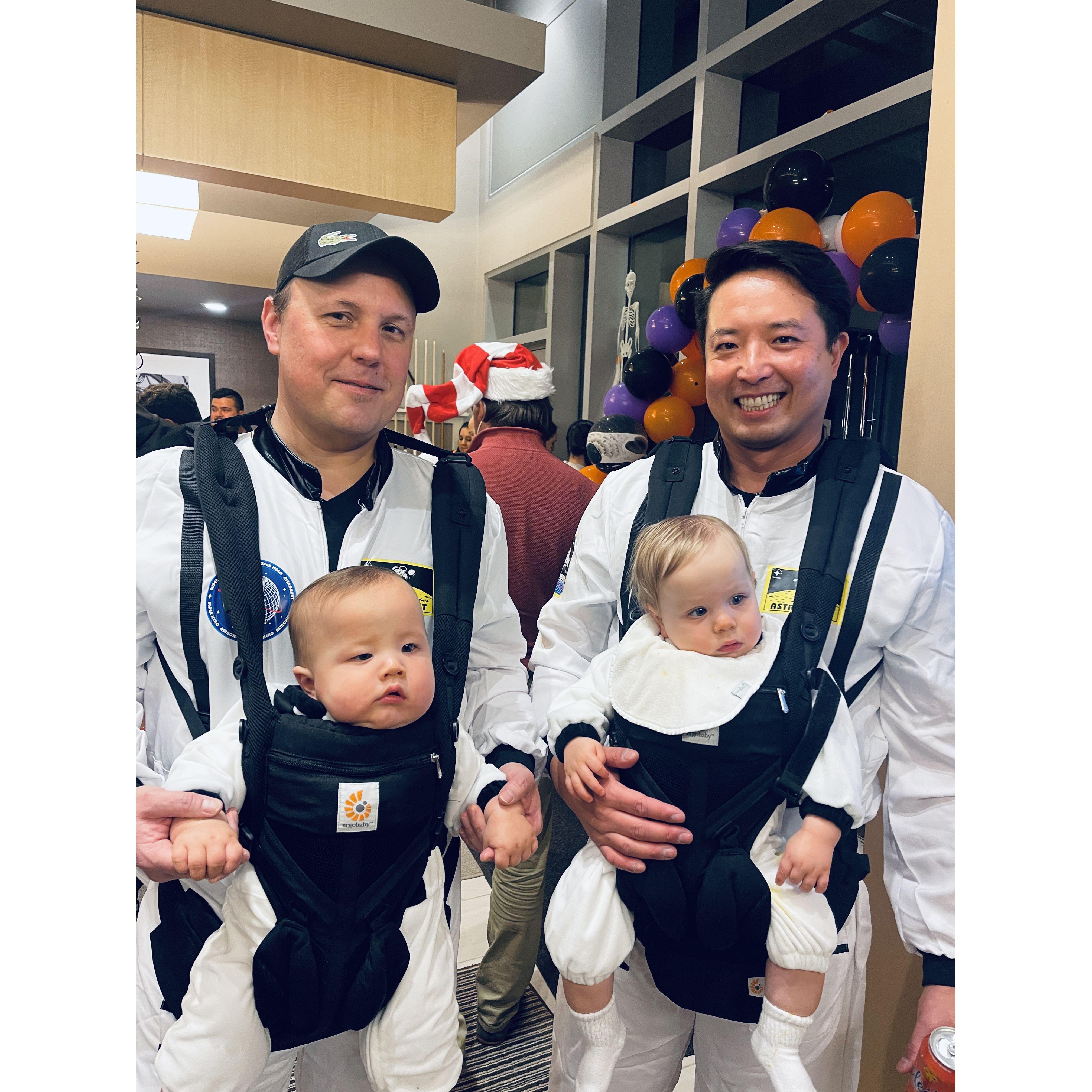 First Holloween (2022): the newest NASA recruits!