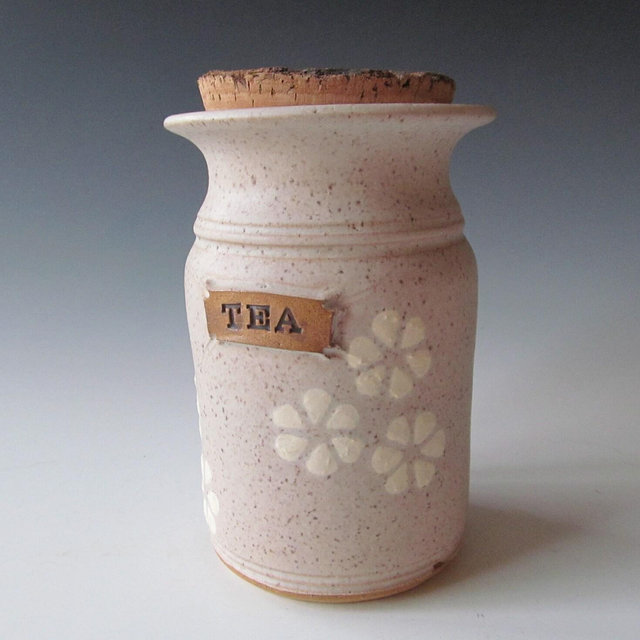 Ceramic Stoneware Wheel-thrown Tea Jar with Cork Stopper
