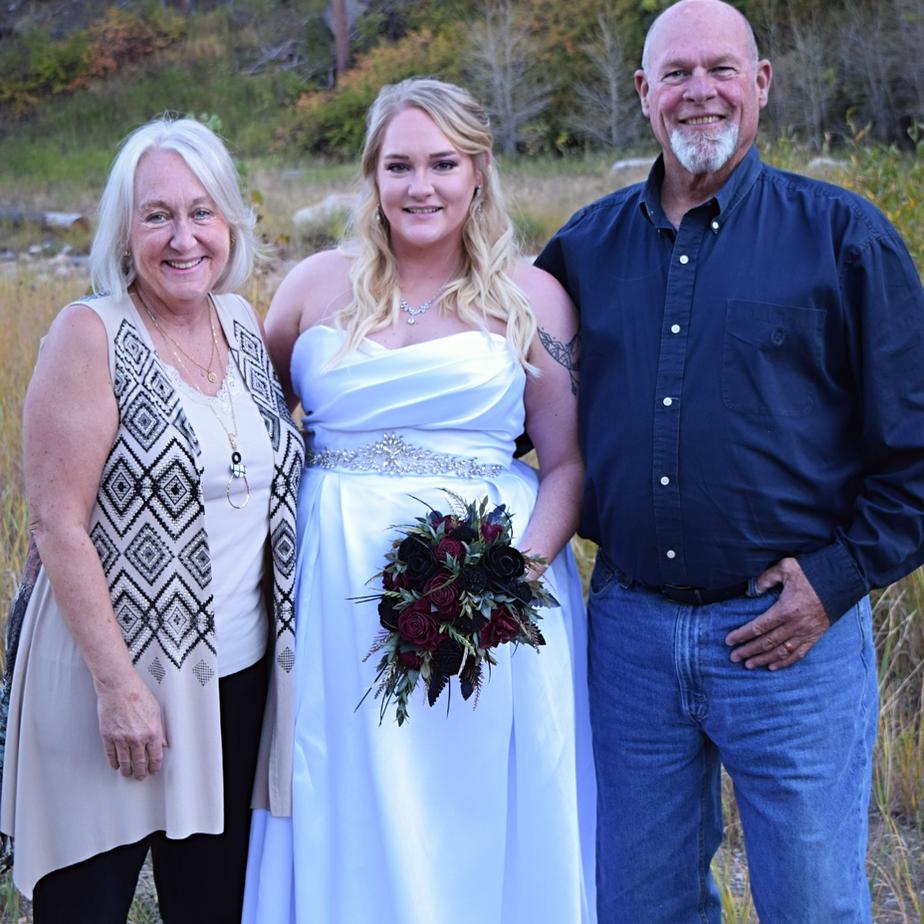 Cydney with her parents