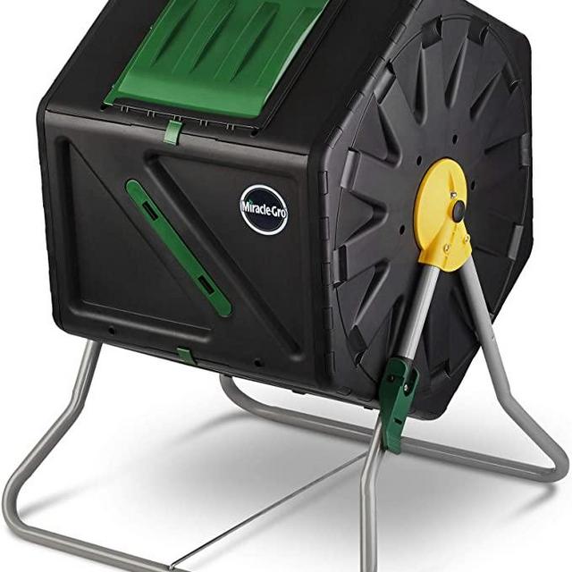 Miracle-Gro Small Composter - Compact Single Chamber Outdoor Garden Compost Bin (27.7 Gallon)
