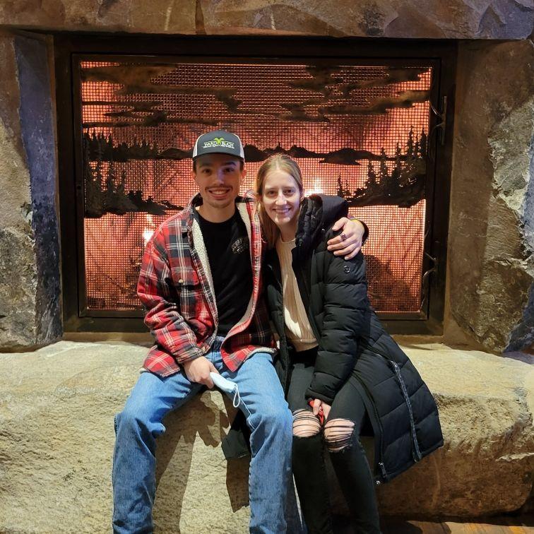 Christmas shopping at Cabelas (Dec 2021)