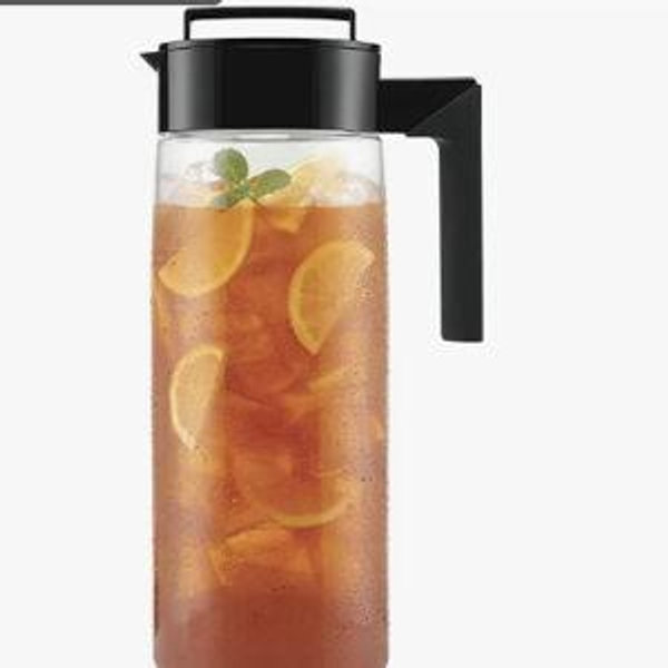 Takeya Patented and Airtight Pitcher Made in the USA, BPA Free, 2 qt, Black