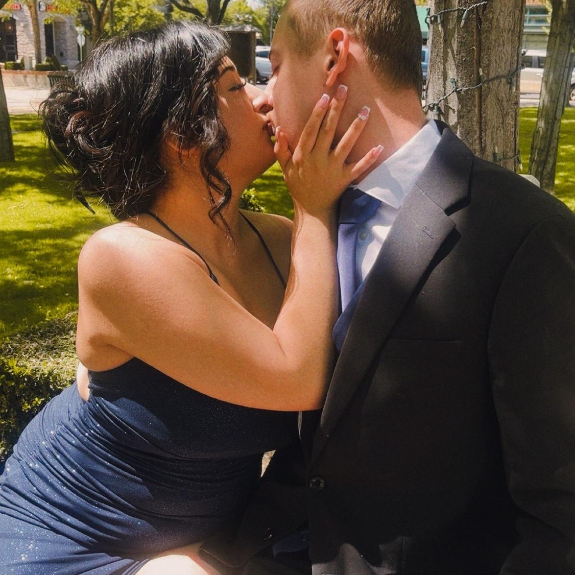 Prom-Shoot, May 2025