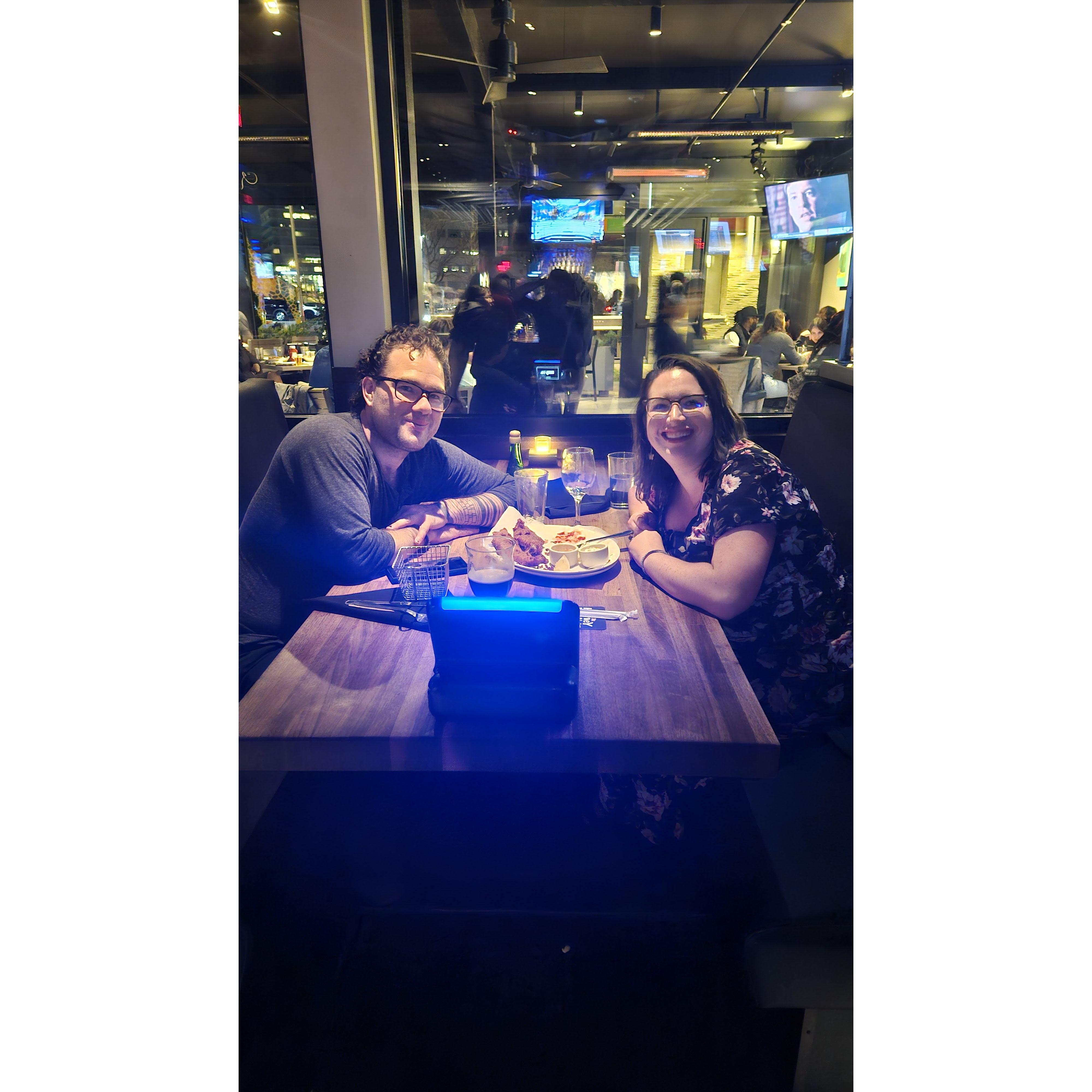 Dinner at one of our favorites! Yardhouse. The Poke nachos are sooo good : )