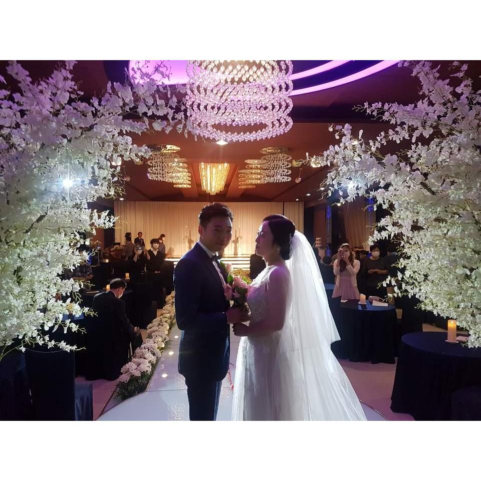 한국에서 가까운 가족들과 함께 작은 결혼식4