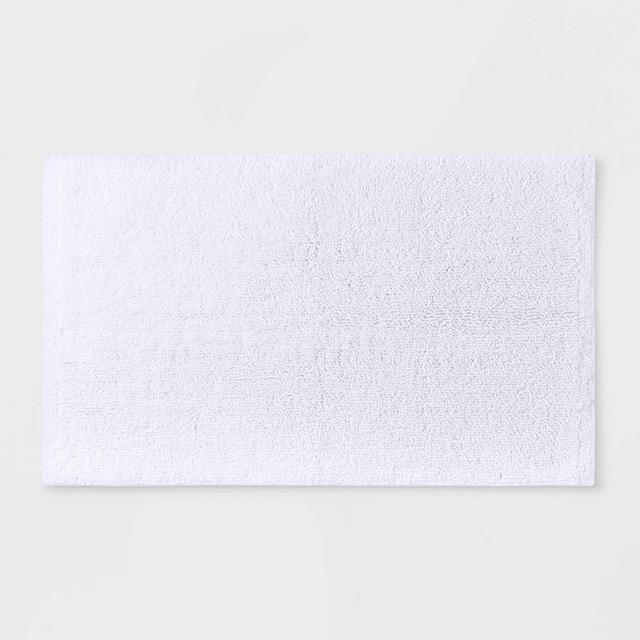 21"x34" Looped Bath Rug White - Casaluna™