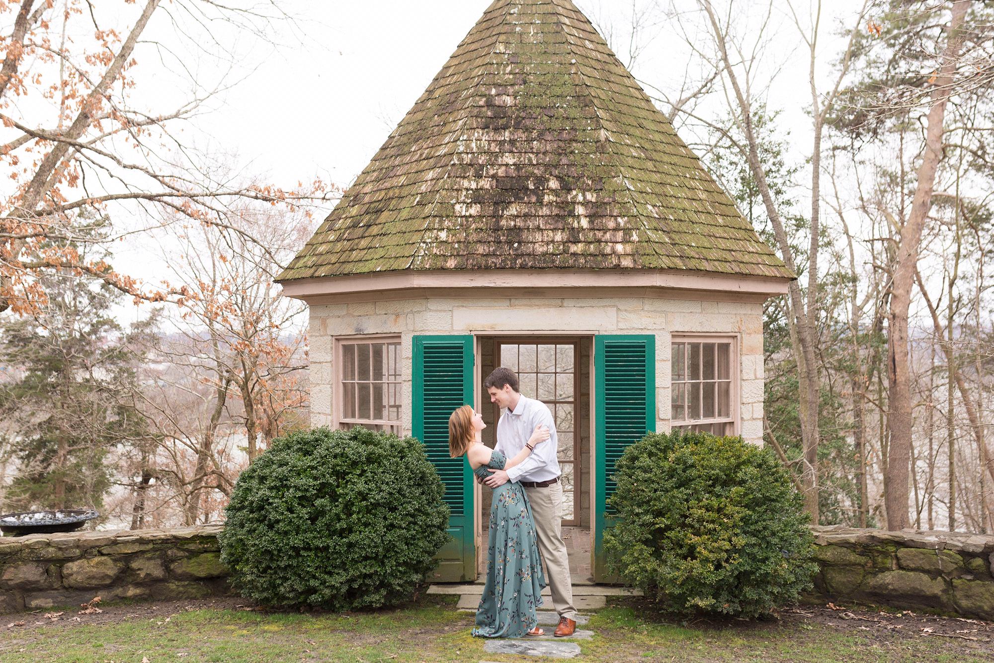 Engagement pictures at Belmont in Fredericksburg