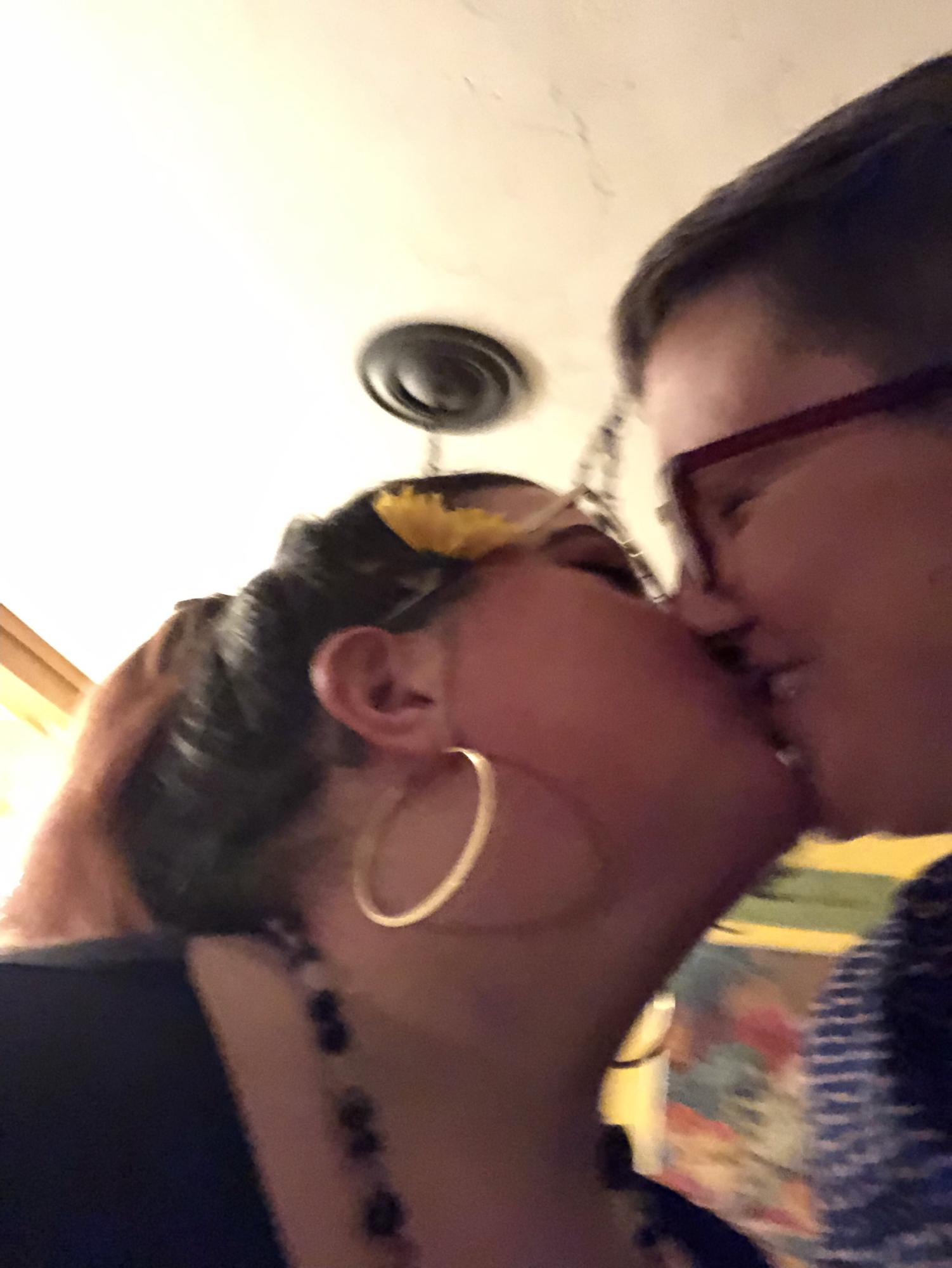 We’re engaged!!!