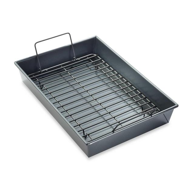Chicago Metallic™ Professional Roaster and Rack with Armor-Glide Coating