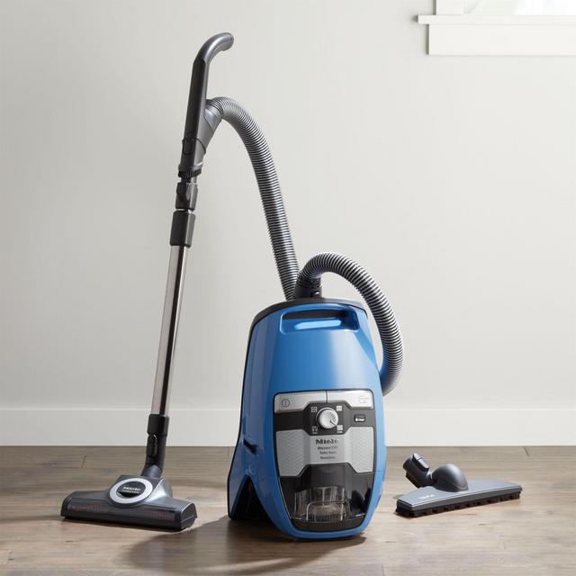 Miele Blizzard CX1 Turbo Team Vacuum