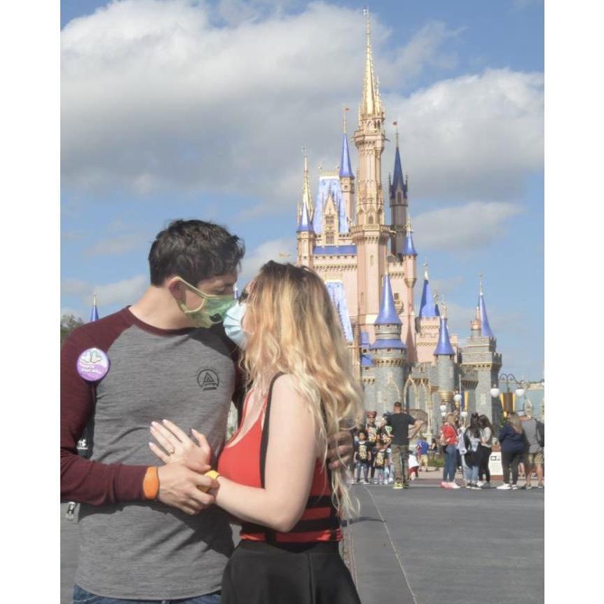 Disney World engagement photos!