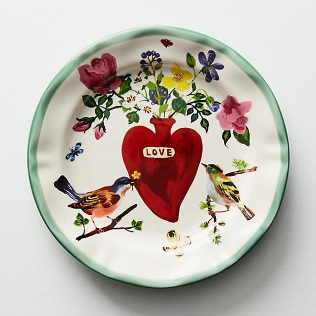 Francophile Dinner Plate- Heart Vase