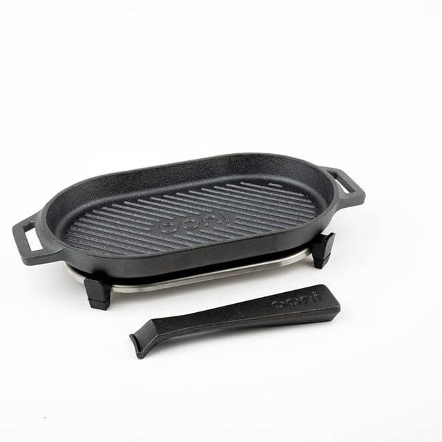 ooni Cast Iron Grizzler Plate - Griddle Cast Iron Pan - Cast Iron Cookware with Removable Handle - Cast Iron Griddle - Pre-Seasoned Oven Safe