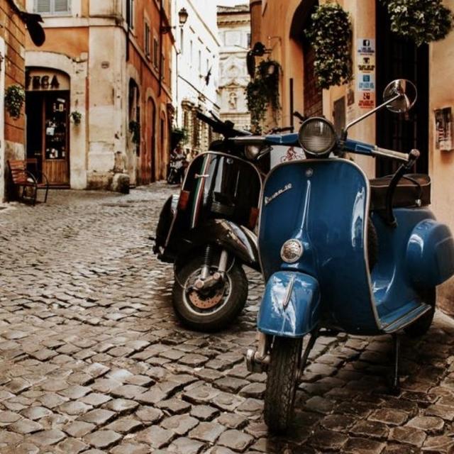 Vespa Rentals in Italy