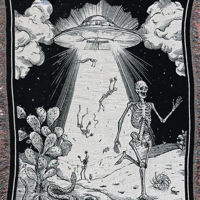 Skeleton Abduction Blanket (50" x 60")