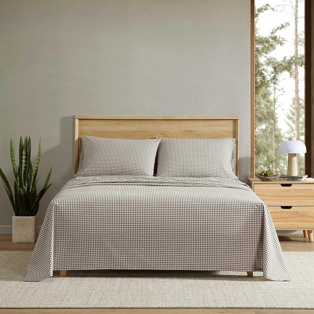 Eddie Bauer - Queen Sheet Set, Crisp & Cooling Sheets w/a Naturally Smooth Cotton Percale Lightweight Feel - Matching Pillowcases & Deep Pocket Fitted Sheet (Harrison Brown)