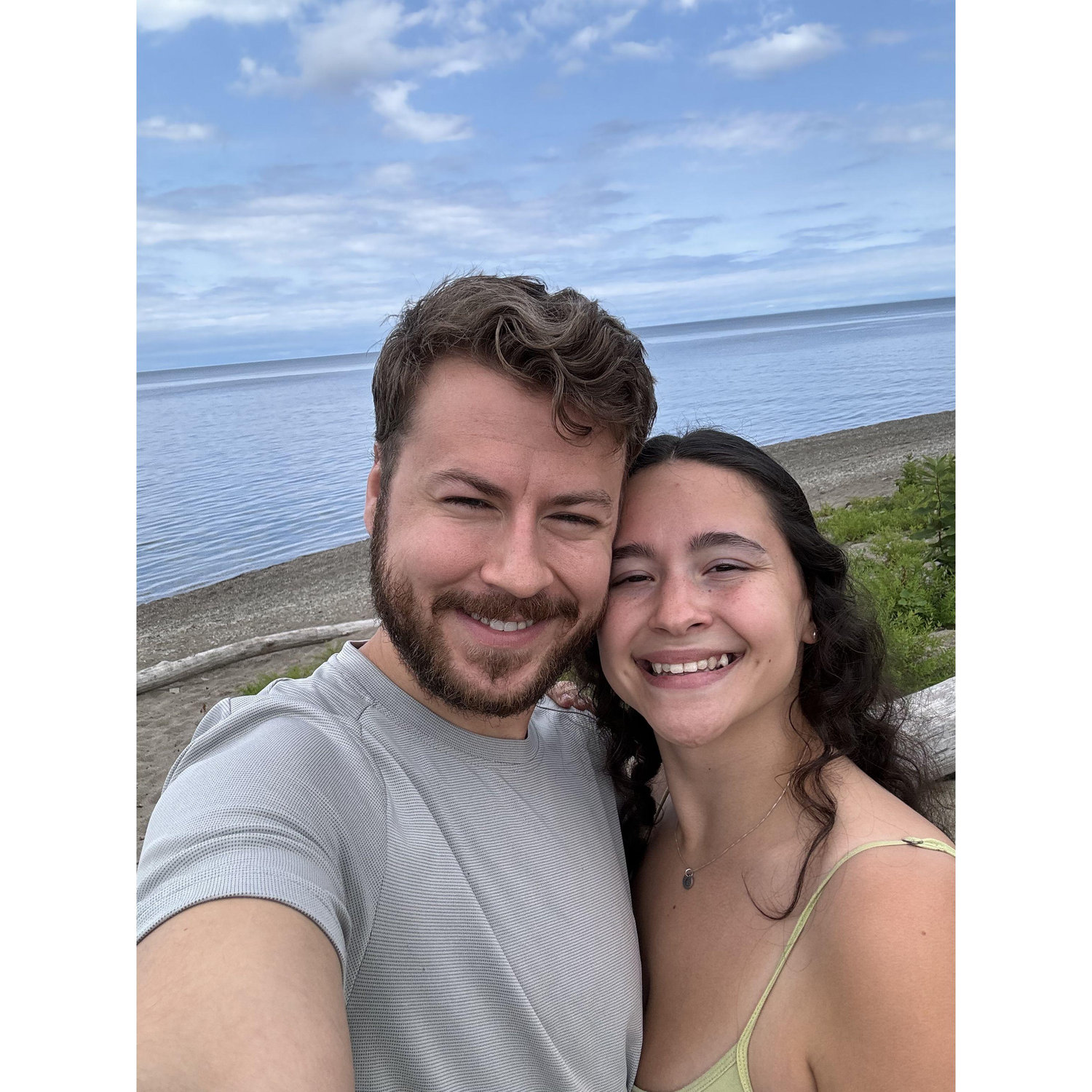 The roadtrip has begun! We left NH on August 7th. We stopped for lunch the next day and ate some great BBQ while overlooking Lake Erie. 08/2024