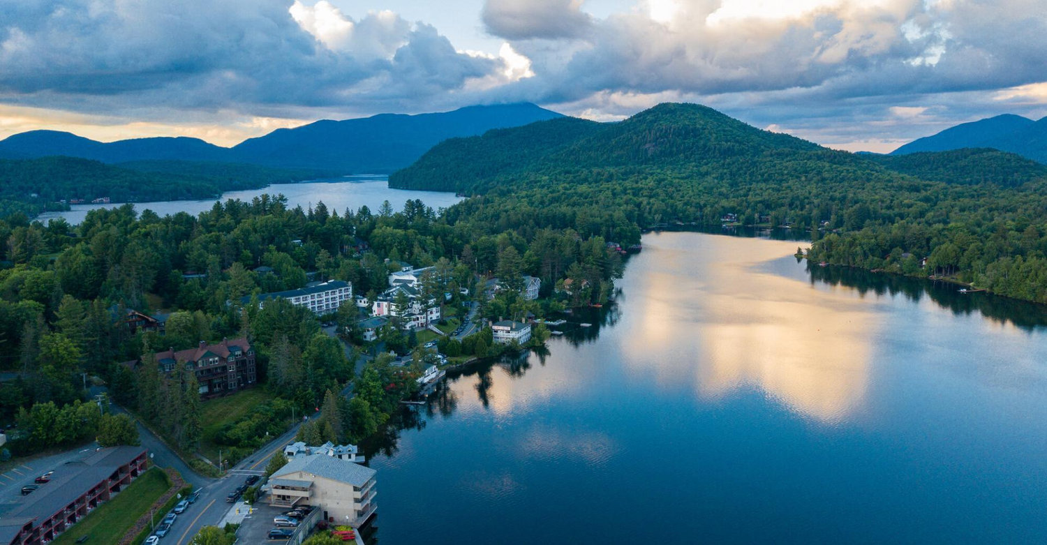 The Wedding Website of Maura Murphy and Noah DeRocker