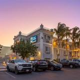 Best Western Luxury Inn