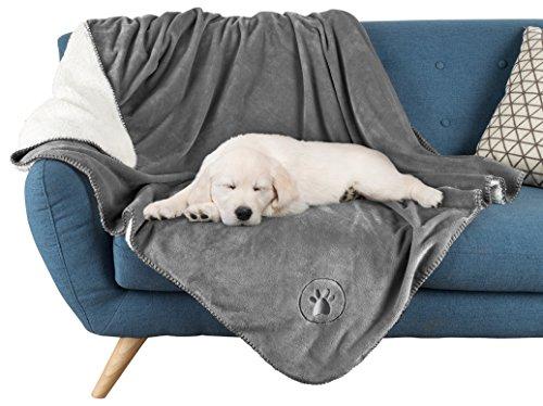 PETMAKER Waterproof Pet Blankets - Soft Plush Throw Protects Couch, Chairs, Car, or Bed from Spills, Stains, or Pet Fur-Machine Washable