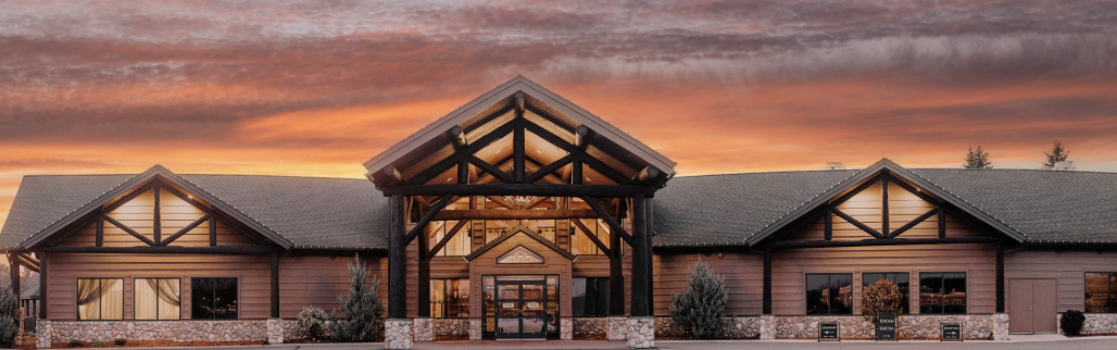 The Wedding Website of Leslie Snow and Aidan Elfering