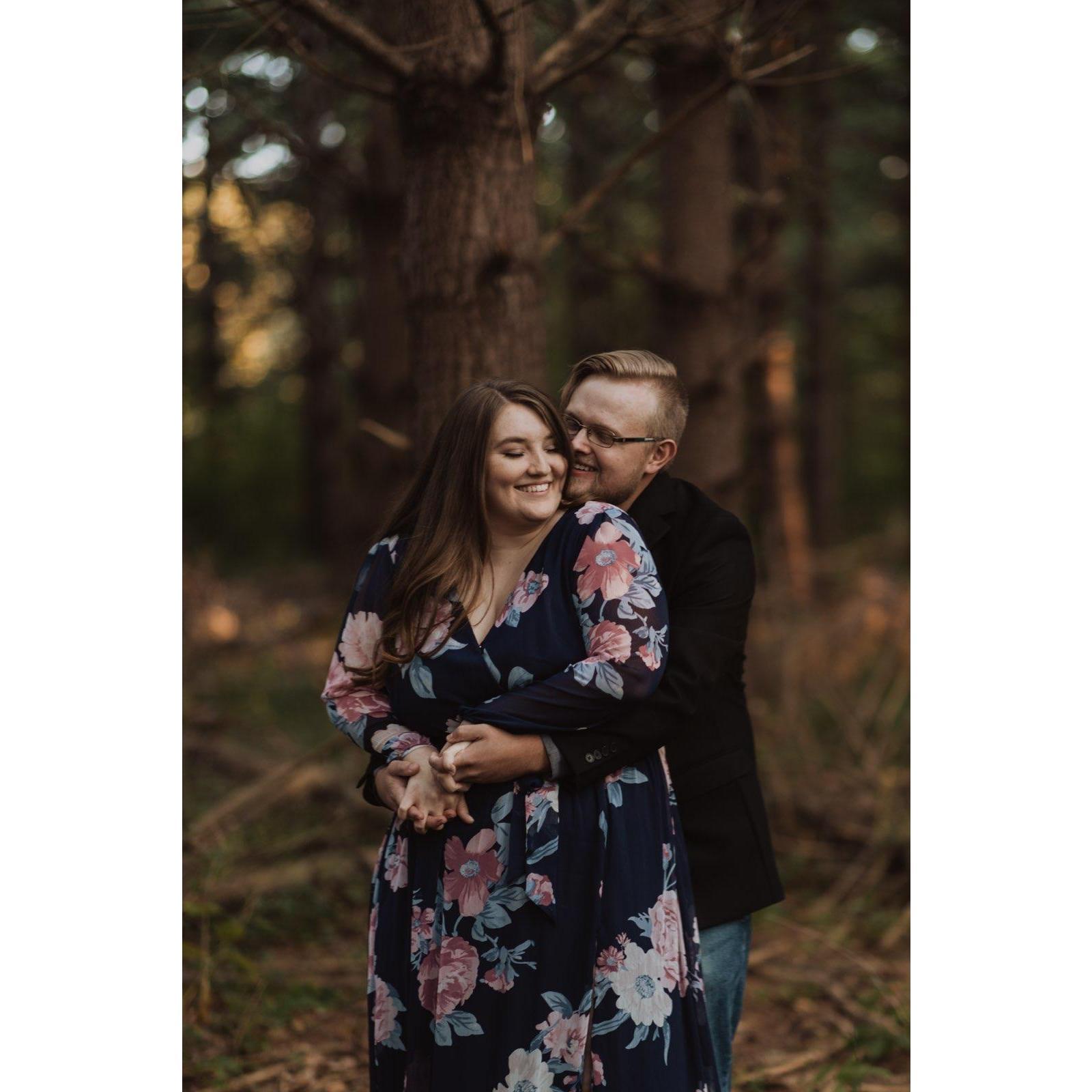 Engagement photos by Caitlyn Cloud Photography 10/04/2020