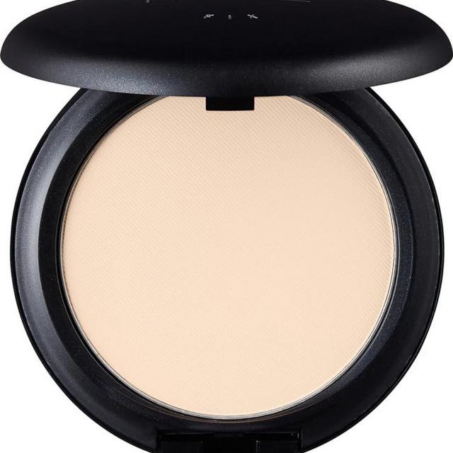 Studio Fix Powder Plus Foundation- SHADE NC30