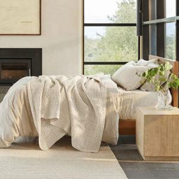 Pebbled Handstitched Organic Euro Sham (Undyed)