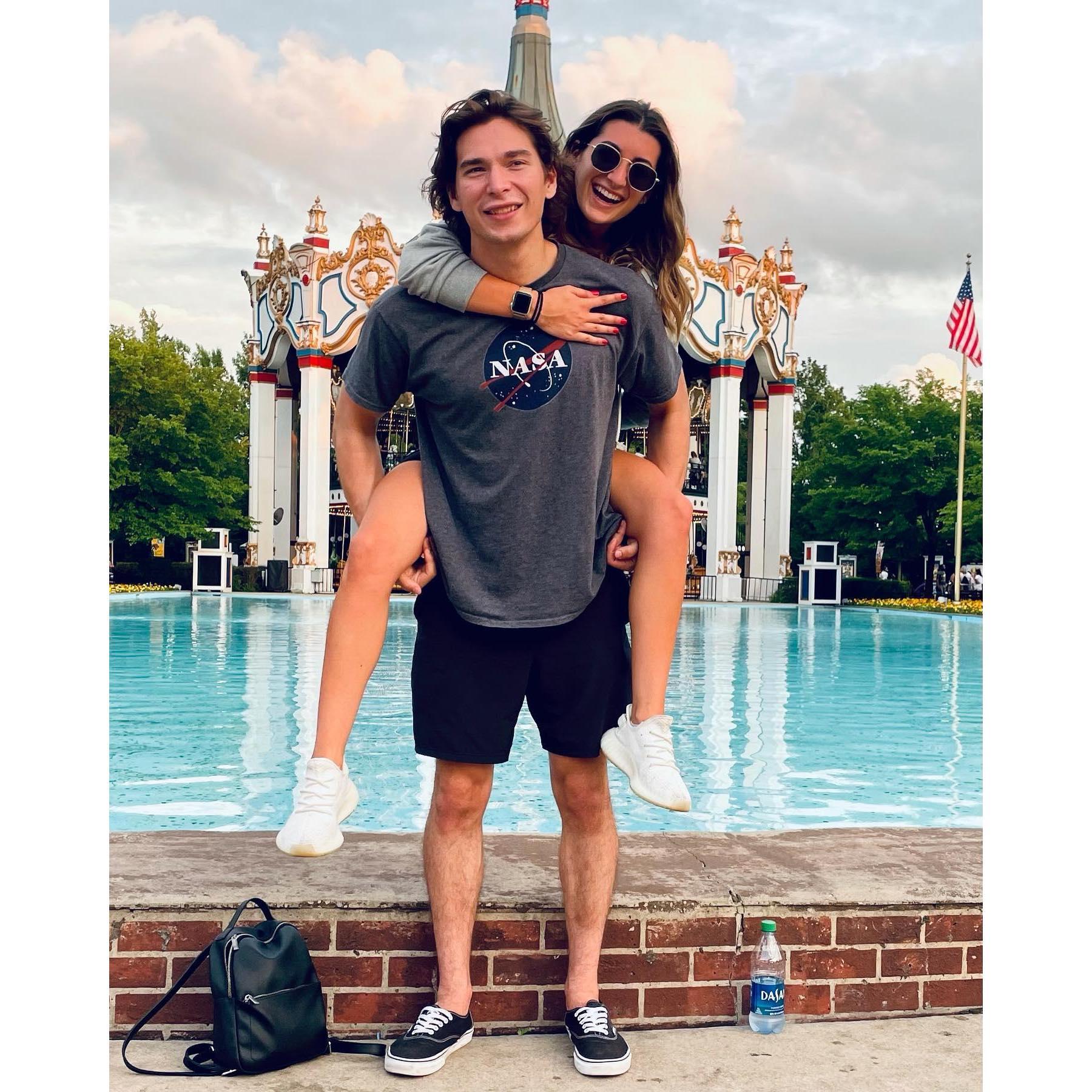 Six flags in Gurnee. June, 2021