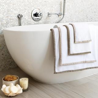 Signature Banded Bath Sheet