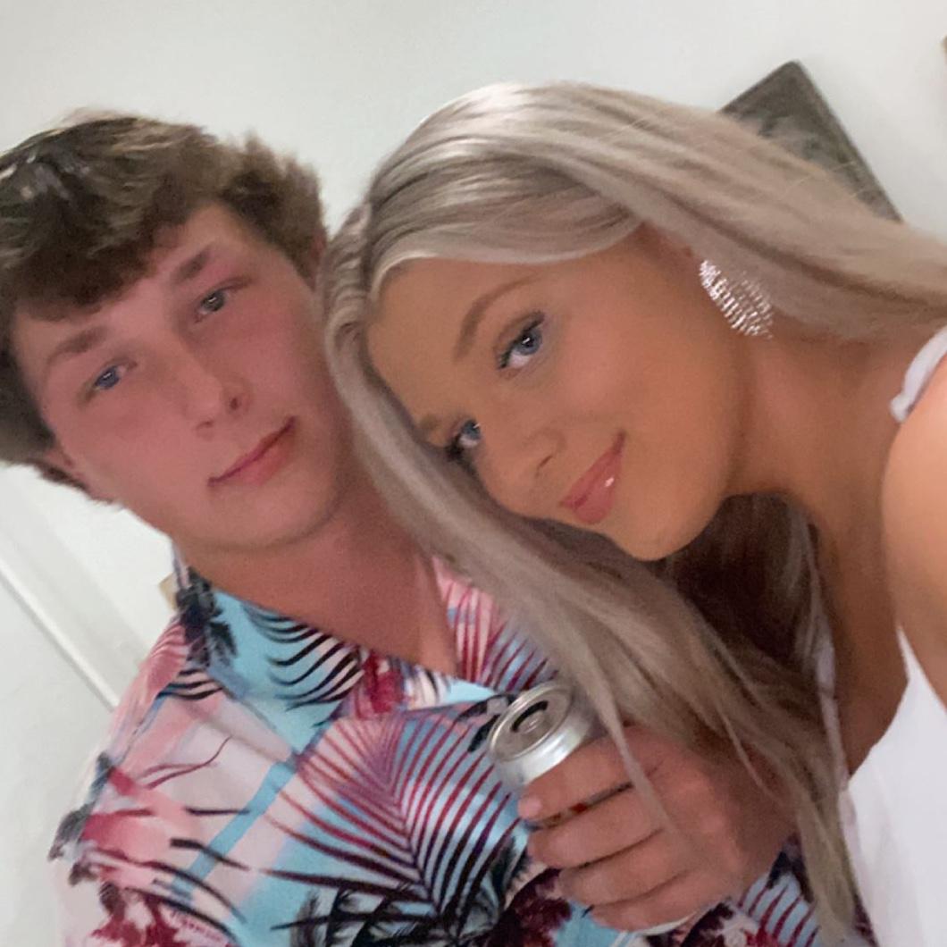 2nd trip for my sisterās wedding! - šDestin, Florida; October 2022.