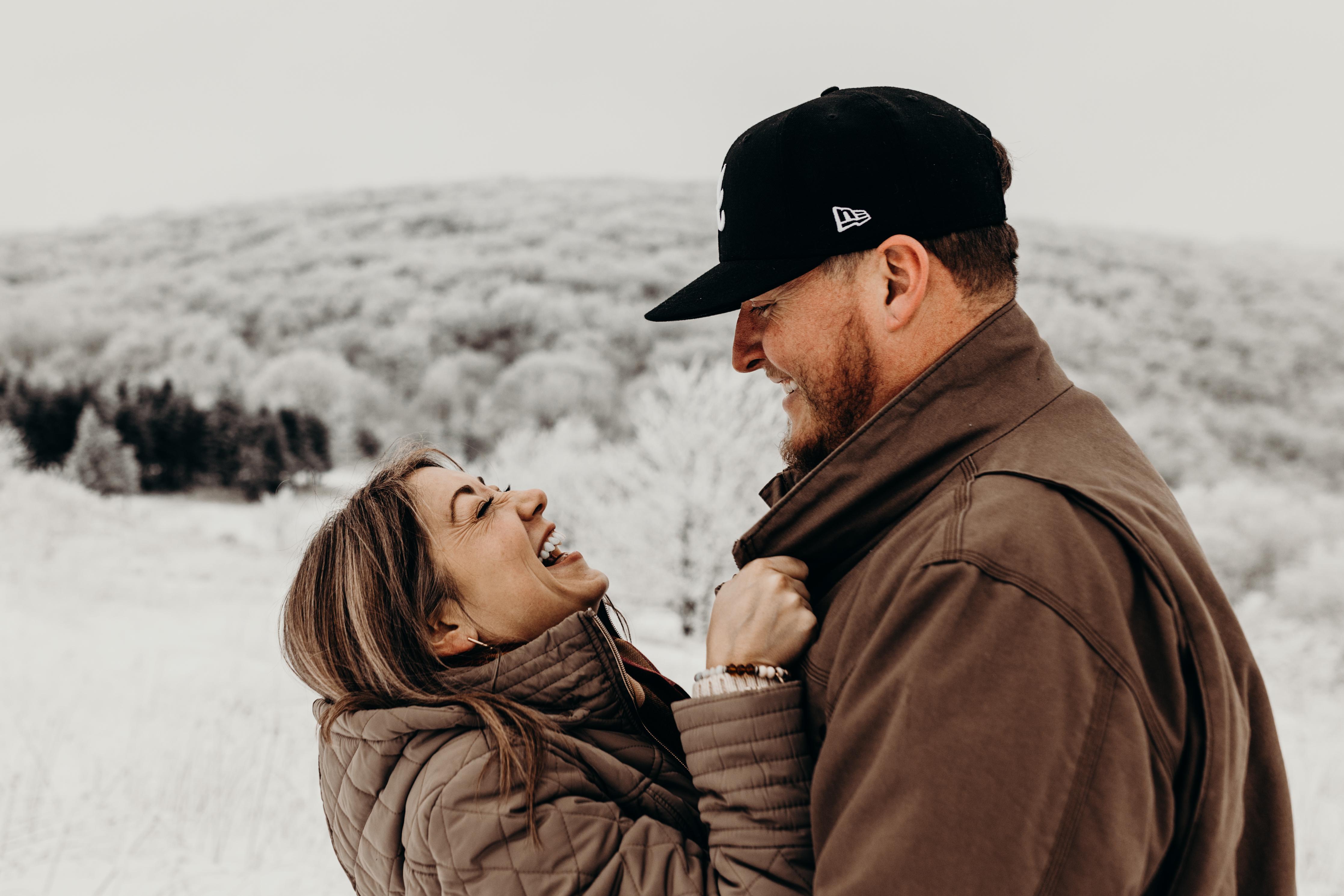 The Wedding Website of Lindsey Reinert and Shelton Wicker