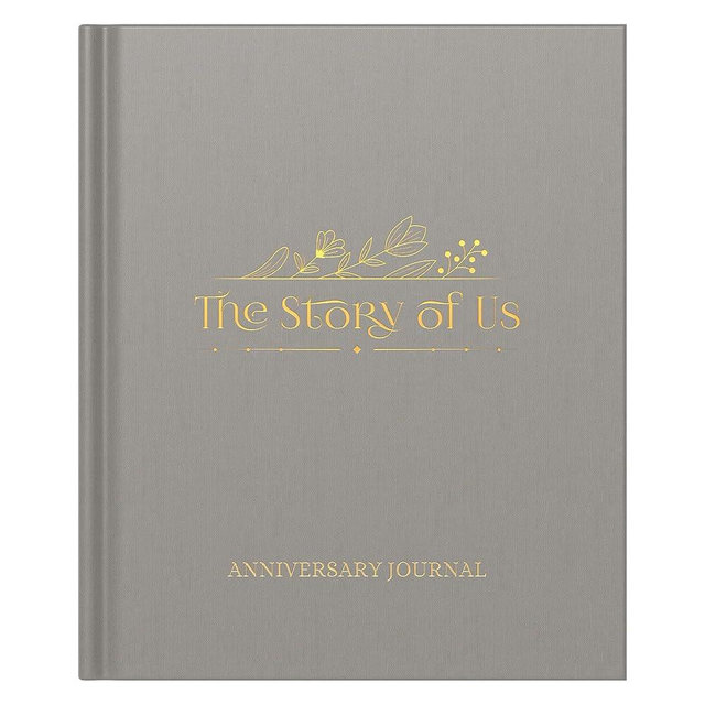 Anniversary Journal for Couples – The Story of Us | Relationship Memory Book, Love Story Diary & Keepsake Album – Wedding Gift for Him or Her, Engagement or Anniversary Present (184 Pages, Taupe)