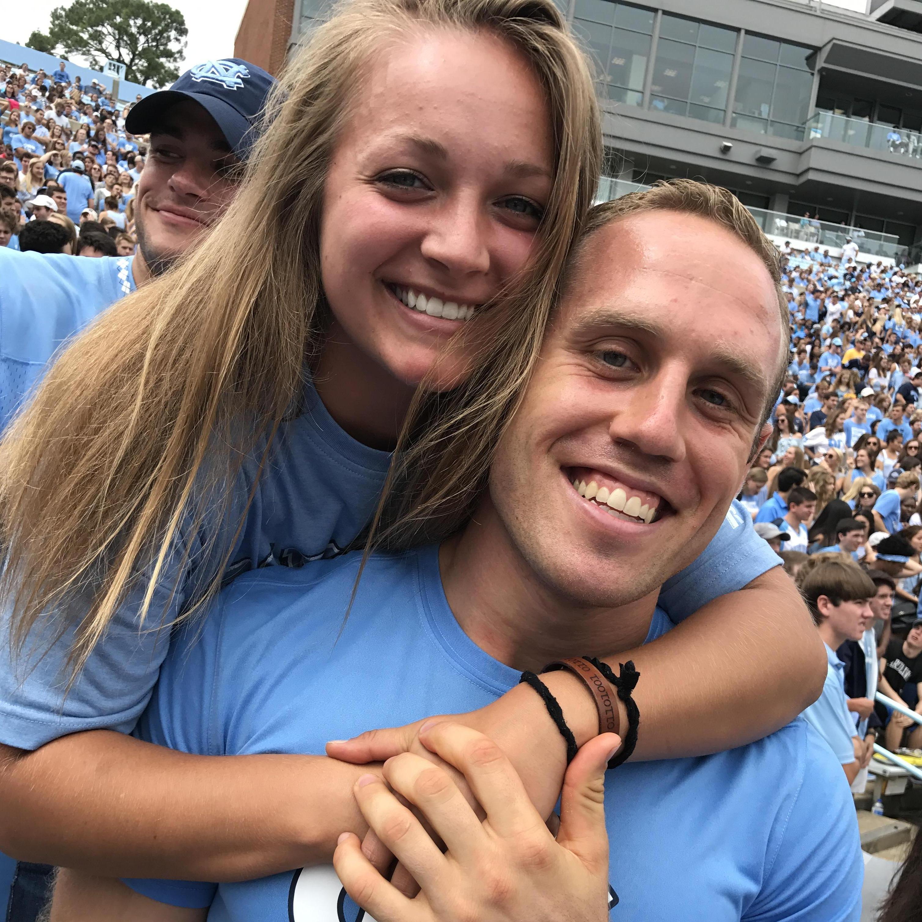 The beginning of me forcing Chuck to be a UNC fan #dooksucks