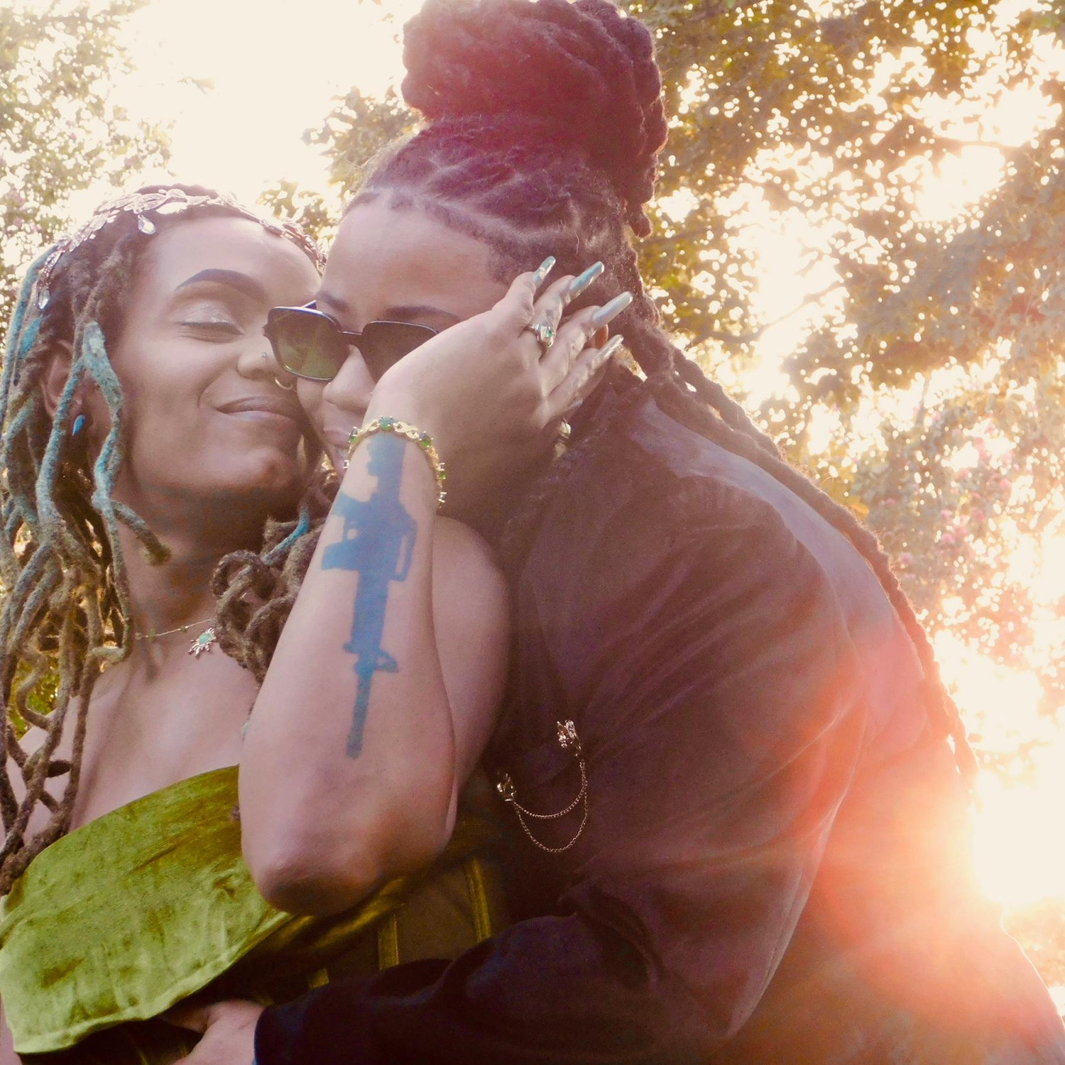 “Spellbound at golden hour.”
Bathed in sunlight and wrapped in love, this moment glows with the kind of magic you don’t just find—you create.
Two hearts, one enchantment. 🌞✨
#LandryLoveStory