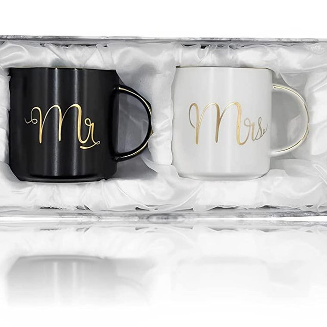 Cheardia 12 Oz Mr and Mrs Mugs, Ceramic Coffee Mug Set Engagement Gifts for Couples, His and Hers Mugs for Bride and Groom, Anniversary, Valentines, Bridal Shower, Wedding, Black & White