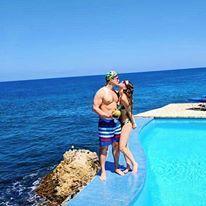 “Engagement-Moon" in Jamaica.